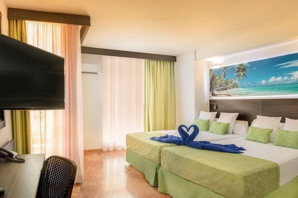 ¡Mejora tu estancia! Apartotel Magic Tropical Splash Benidorm ¡Mejora tu estancia! Apartotel Magic Tropical Splash Benidorm